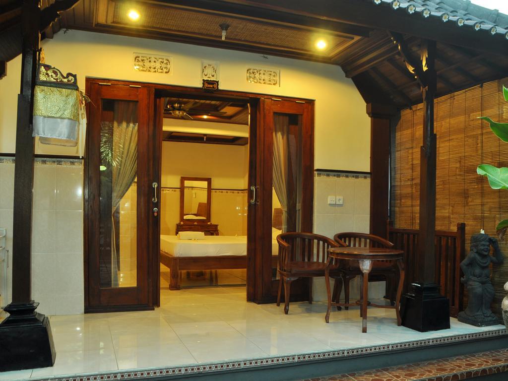 Dewi Antara Homestay อูบุด ภายนอก รูปภาพ