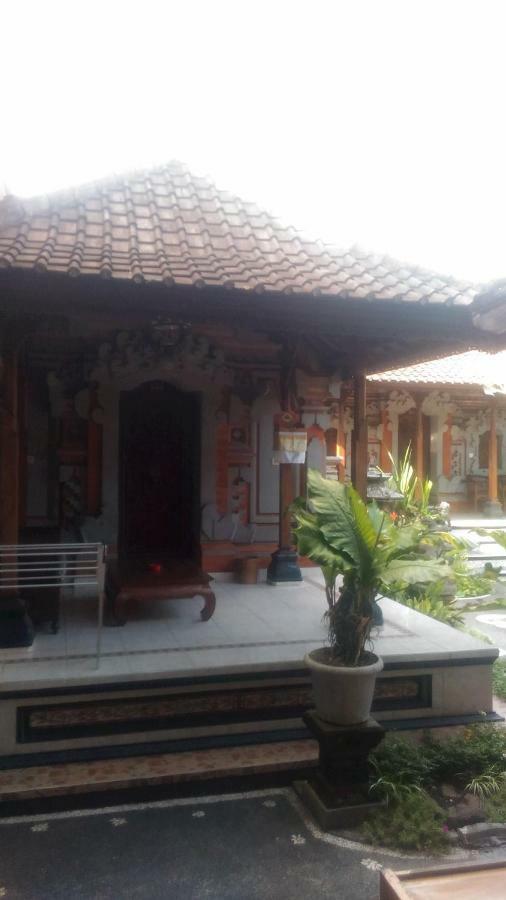 Dewi Antara Homestay อูบุด ภายนอก รูปภาพ